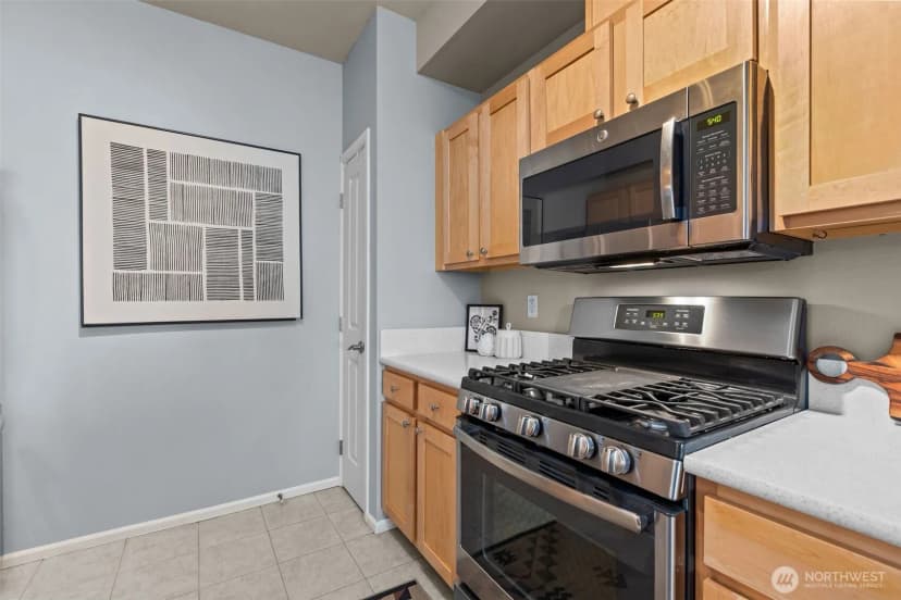 Property photo for 560 225th Lane Ne #b202, Sammamish photo 9
