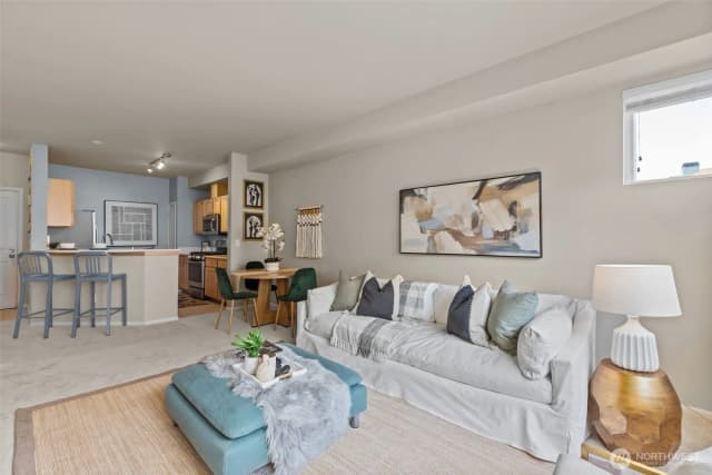 Property photo for 560 225th Lane Ne #b202, Sammamish photo 4