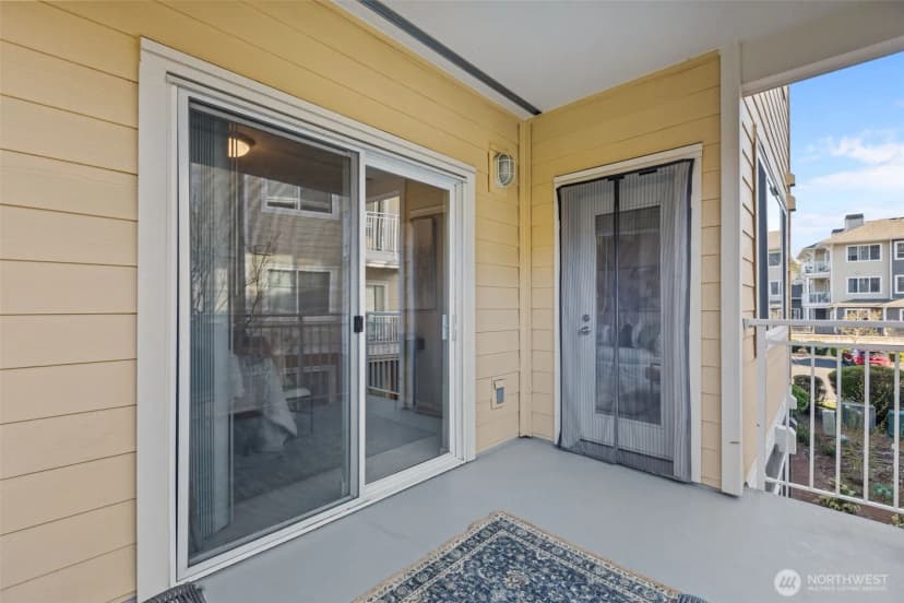 Property photo for 560 225th Lane Ne #b202, Sammamish photo 22
