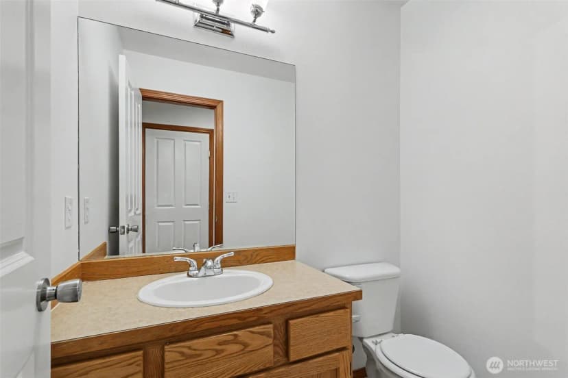 Property photo for 18663 Rainier View Road Se, Monroe photo 10