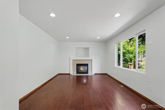 Property photo for 18663 Rainier View Road Se, Monroe photo 5
