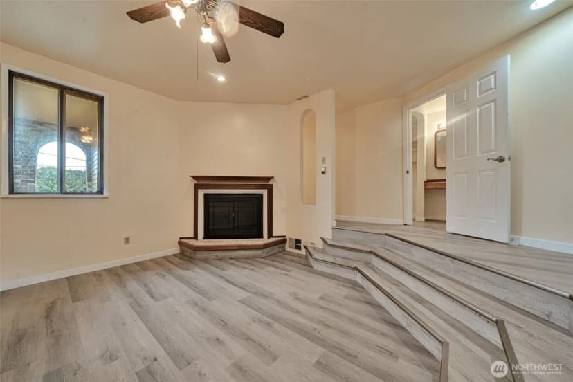 Property photo for 3811 S 239th Street, Kent photo 6
