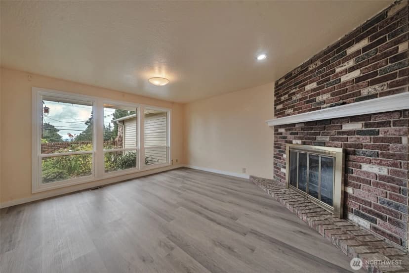 Property photo for 3811 S 239th Street, Kent photo 10