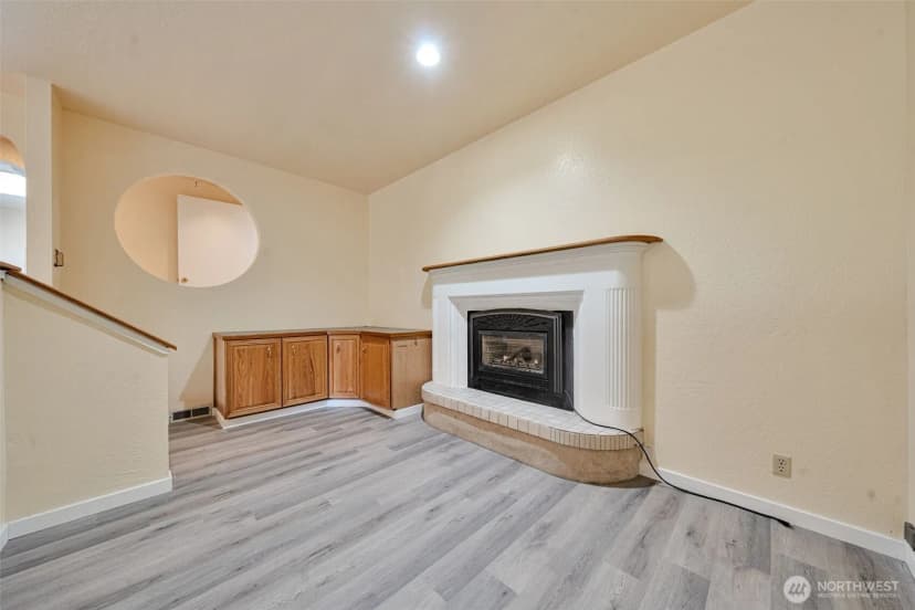 Property photo for 3811 S 239th Street, Kent photo 16