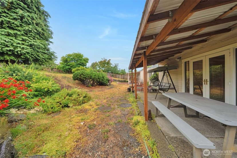 Property photo for 3811 S 239th Street, Kent photo 5