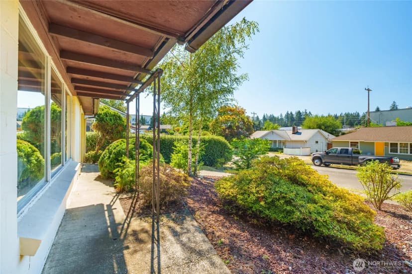 Property photo for 15326 Stone Ave N, Shoreline photo 4