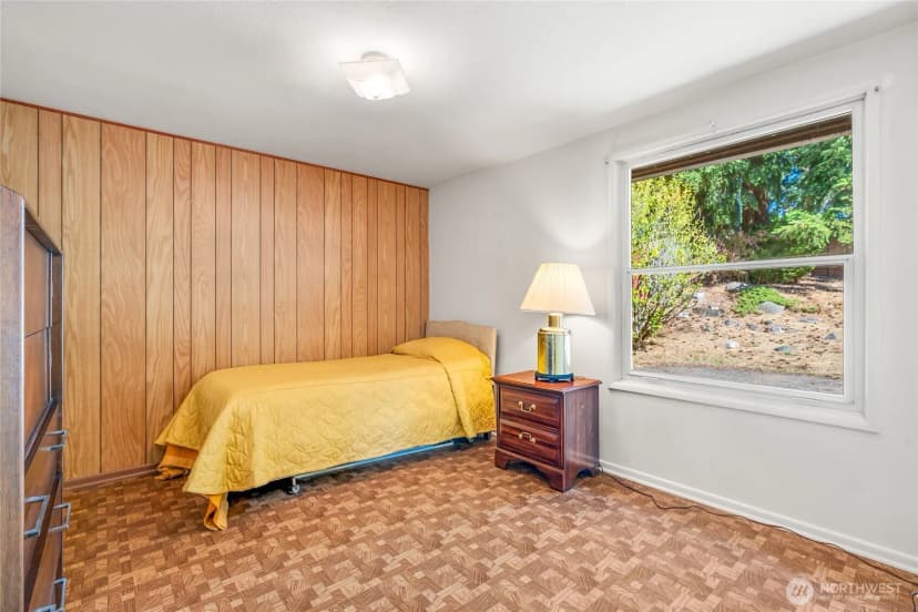 Property photo for 15326 Stone Ave N, Shoreline photo 18