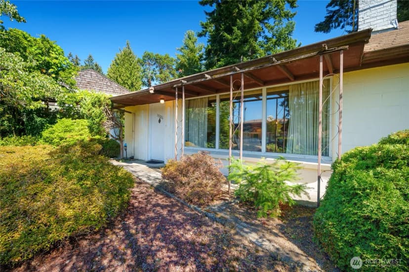 Property photo for 15326 Stone Ave N, Shoreline photo 23