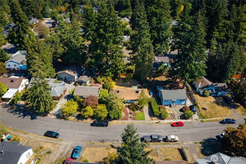 Property photo for 15326 Stone Ave N, Shoreline photo 25