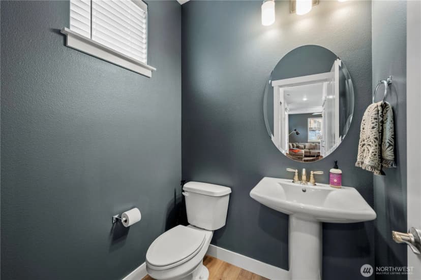 Property photo for 22401 N Alcazar Avenue, Arlington photo 6