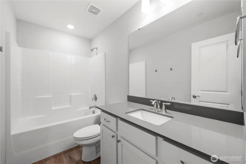 Property photo for 22401 N Alcazar Avenue, Arlington photo 13