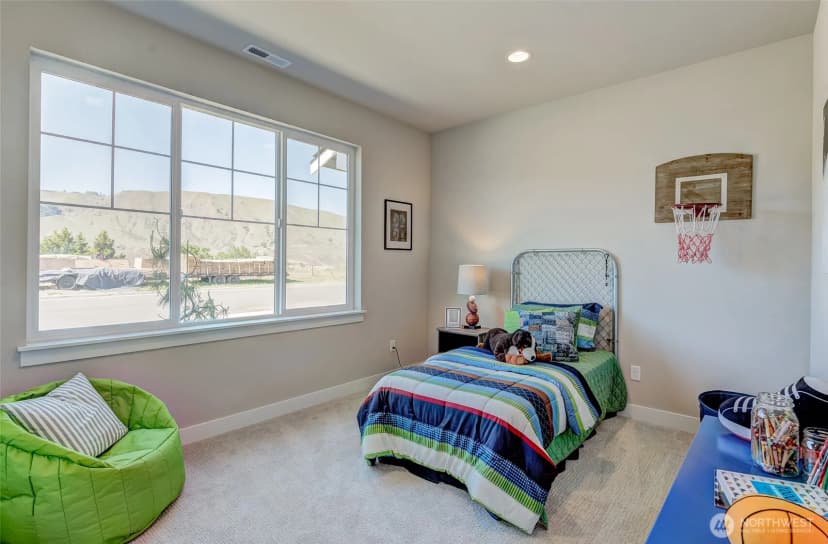 Property photo for 645 Juli Avenue, East Wenatchee photo 7
