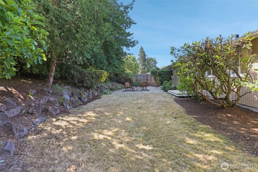 Property photo for 936 165th Avenue Se, Bellevue photo 31