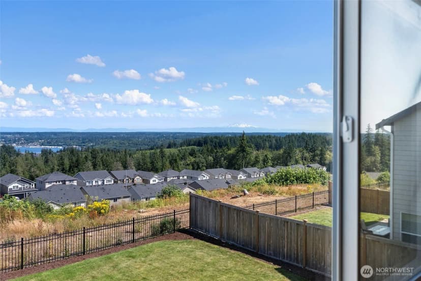 Property photo for 1379 Baker Heights Loop, Bremerton photo 21