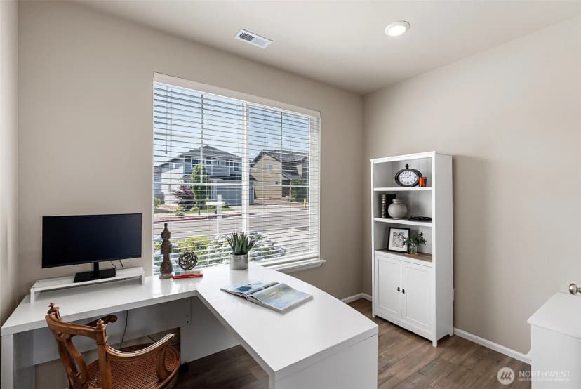 Property photo for 1379 Baker Heights Loop, Bremerton photo 7