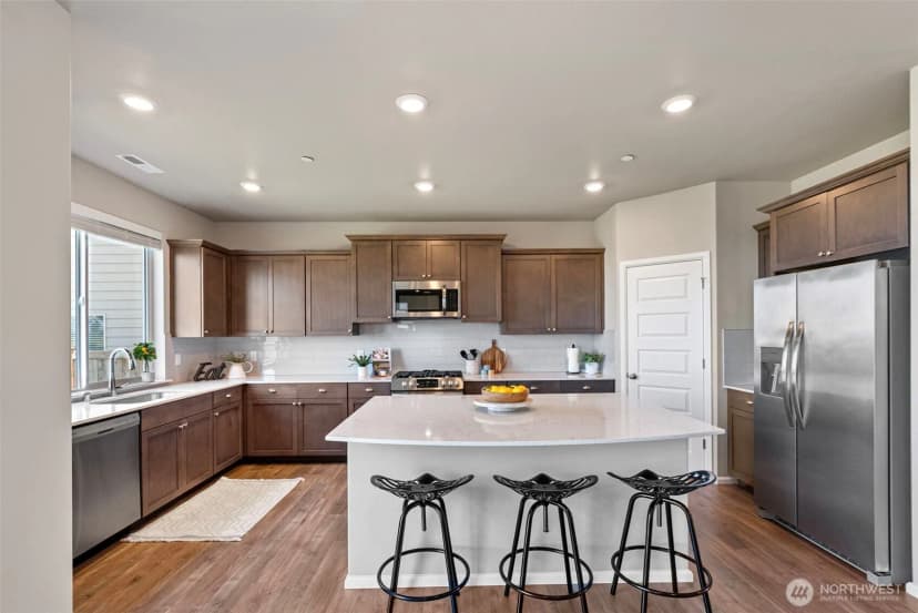Property photo for 1379 Baker Heights Loop, Bremerton photo 16