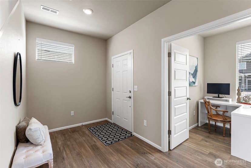 Property photo for 1379 Baker Heights Loop, Bremerton photo 6