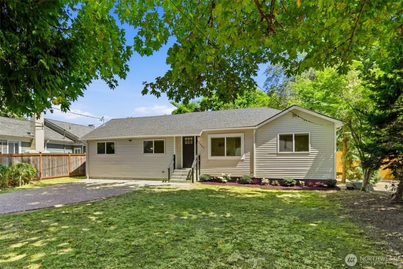 Property photo for 12042 14th Avenue Ne, Seattle photo 27