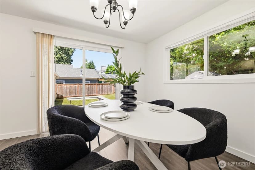 Property photo for 12042 14th Avenue Ne, Seattle photo 12