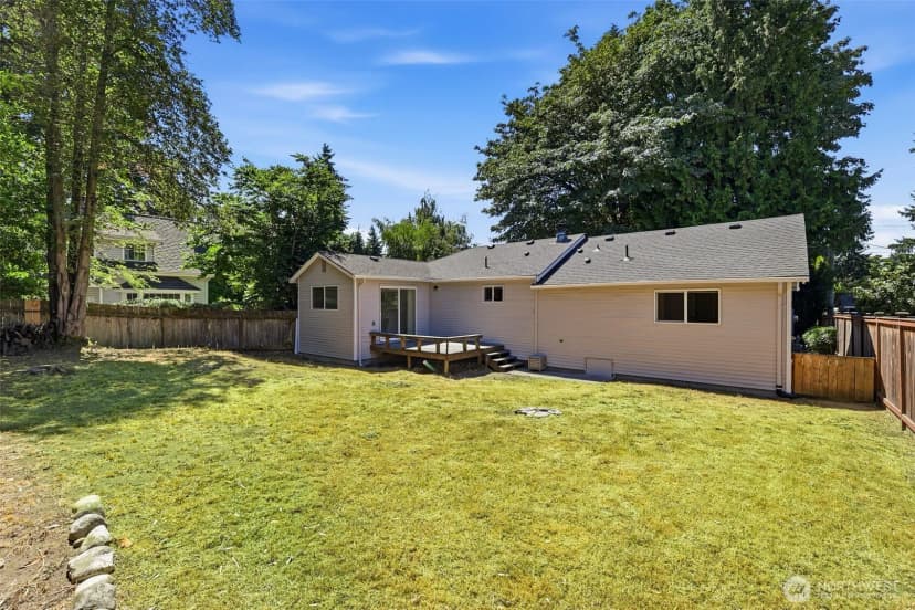 Property photo for 12042 14th Avenue Ne, Seattle photo 24
