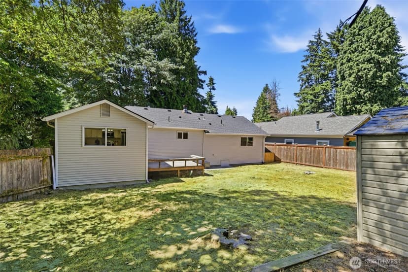 Property photo for 12042 14th Avenue Ne, Seattle photo 25