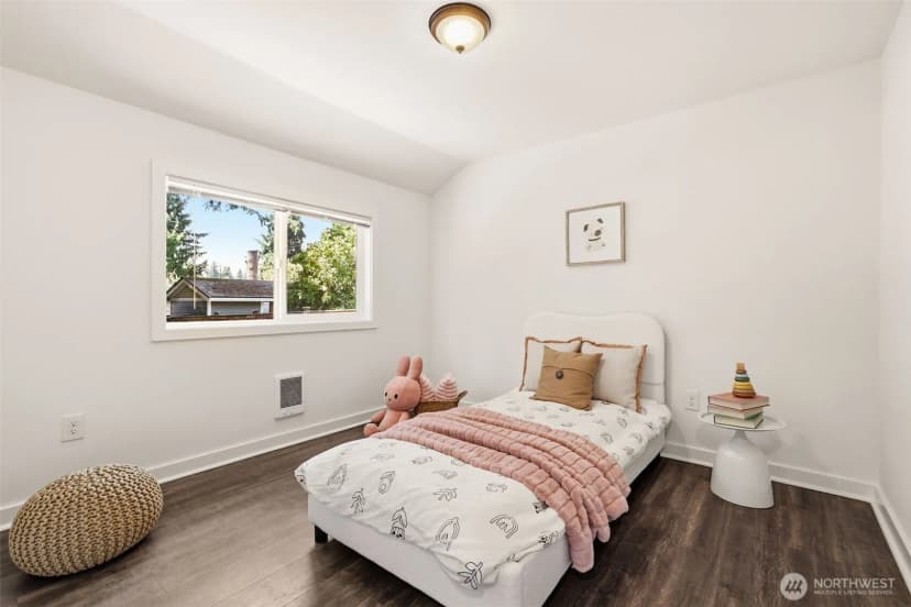 Property photo for 12042 14th Avenue Ne, Seattle photo 21