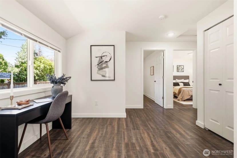 Property photo for 12042 14th Avenue Ne, Seattle photo 13
