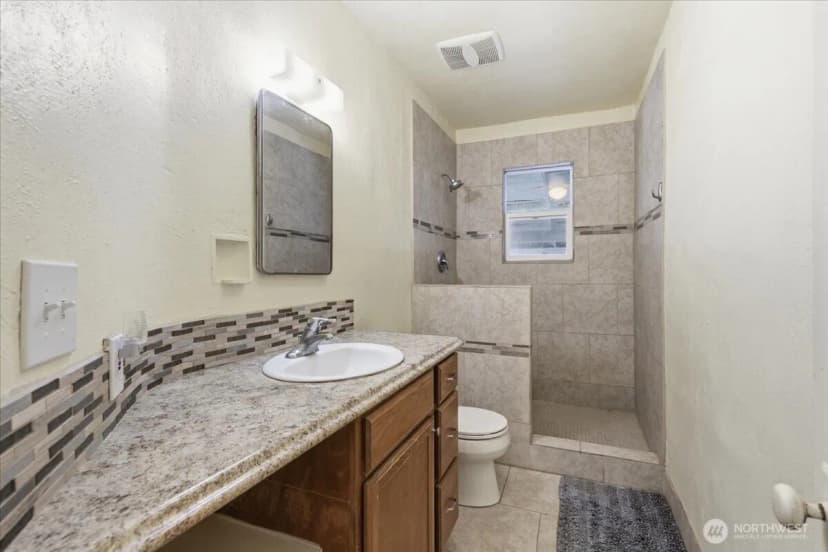 Property photo for 214 A Street, Grand Coulee photo 8