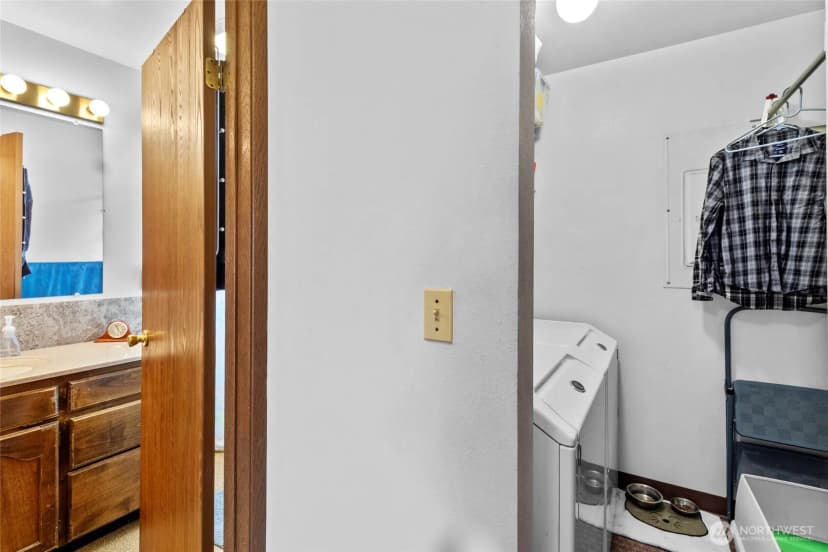 Property photo for 114 Logan Street, Davenport photo 26