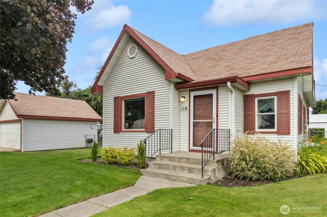 Property photo for 114 Logan Street, Davenport