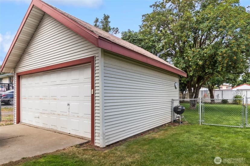 Property photo for 114 Logan Street, Davenport photo 4