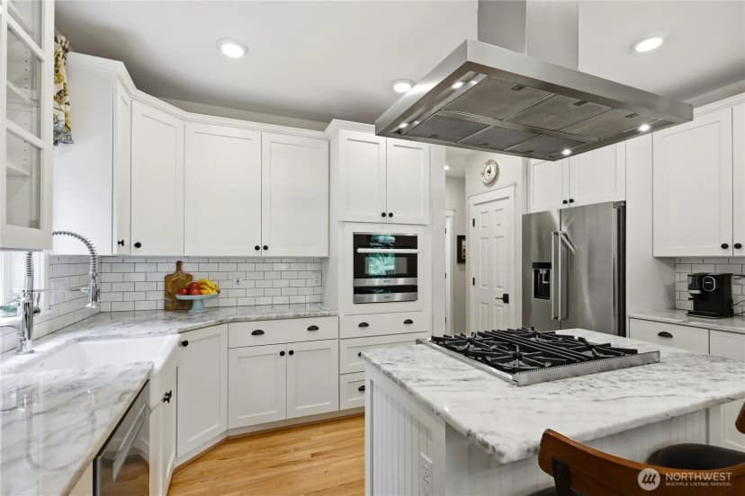 Property photo for 8724 Ne Laughing Salmon Lane, Bainbridge Island photo 15