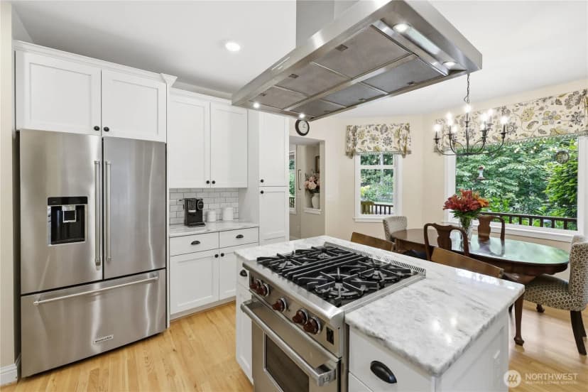 Property photo for 8724 Ne Laughing Salmon Lane, Bainbridge Island photo 16
