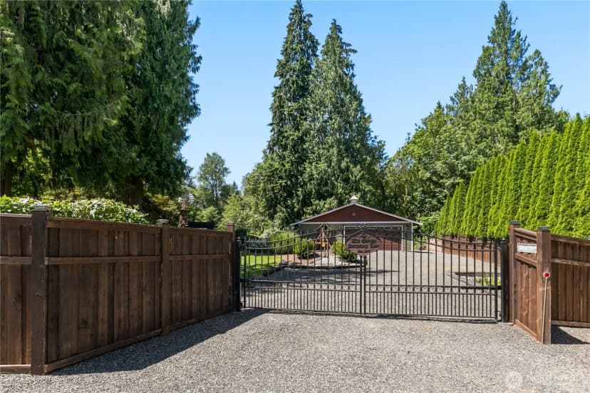 Property photo for 10929 180th Street Se, Snohomish photo 39