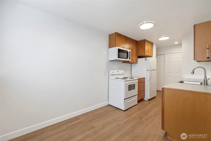 Property photo for 712 N 143rd Street, Seattle photo 16