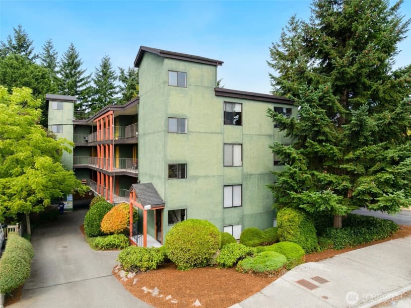 Property photo for 712 N 143rd Street, Seattle photo 6