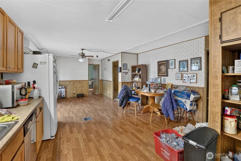 Property photo for 380 E Pole Road #19, Lynden photo 16
