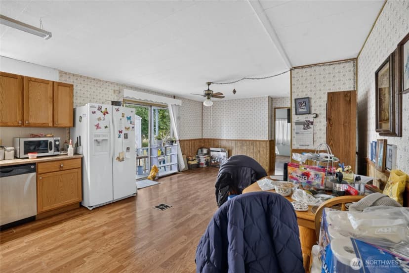 Property photo for 380 E Pole Road #19, Lynden photo 17