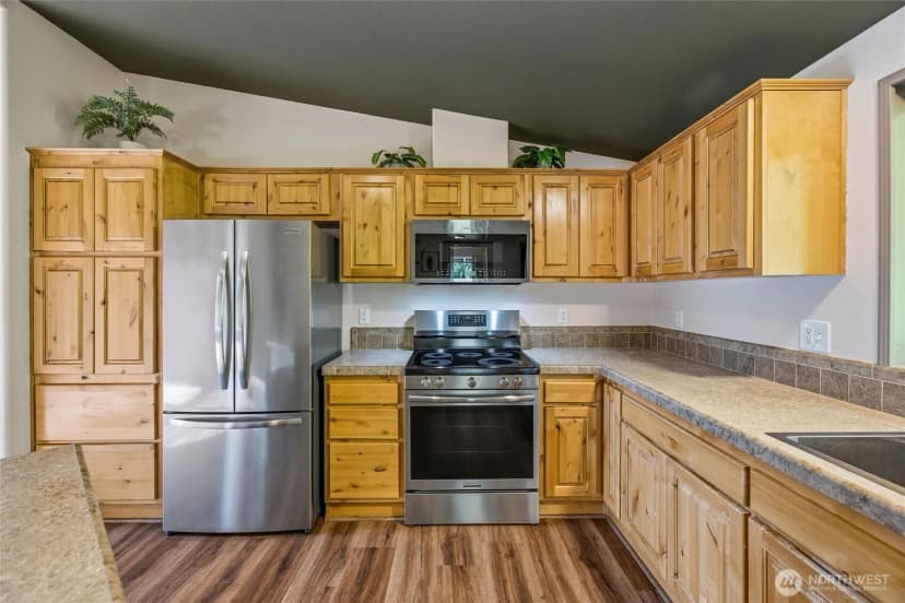Property photo for 19643 Evergreen Lane, Sedro Woolley photo 8