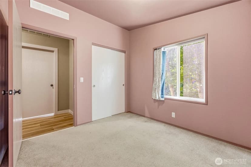 Property photo for 19643 Evergreen Lane, Sedro Woolley photo 21