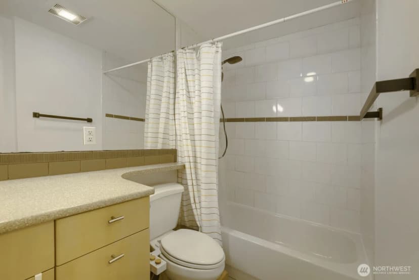 Property photo for 8240 126th Avenue Ne #a101, Kirkland photo 14