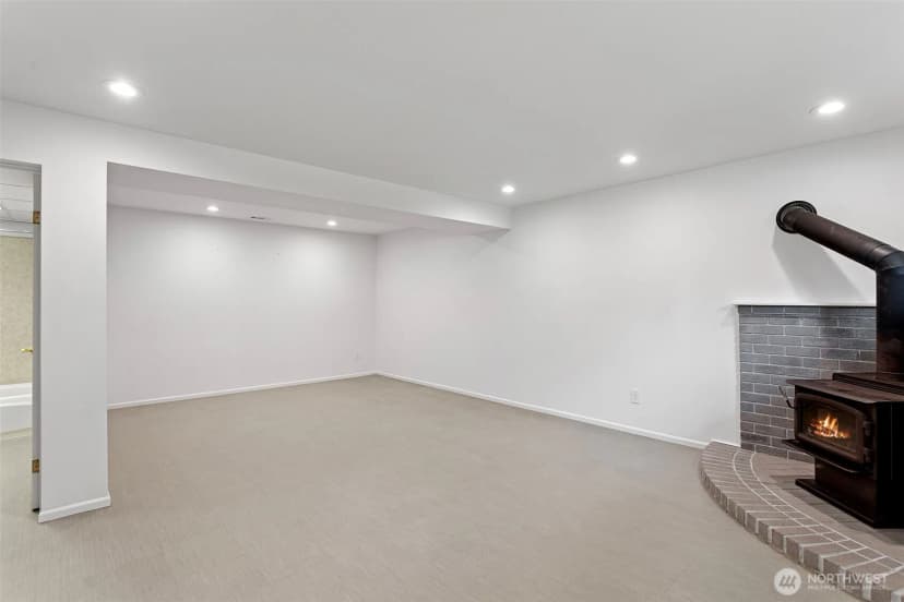 Property photo for 22202 Meridian Avenue S, Bothell photo 19