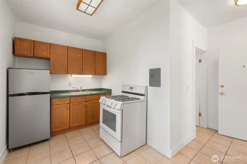 Property photo for 2021 15th Avenue S, Seattle photo 33