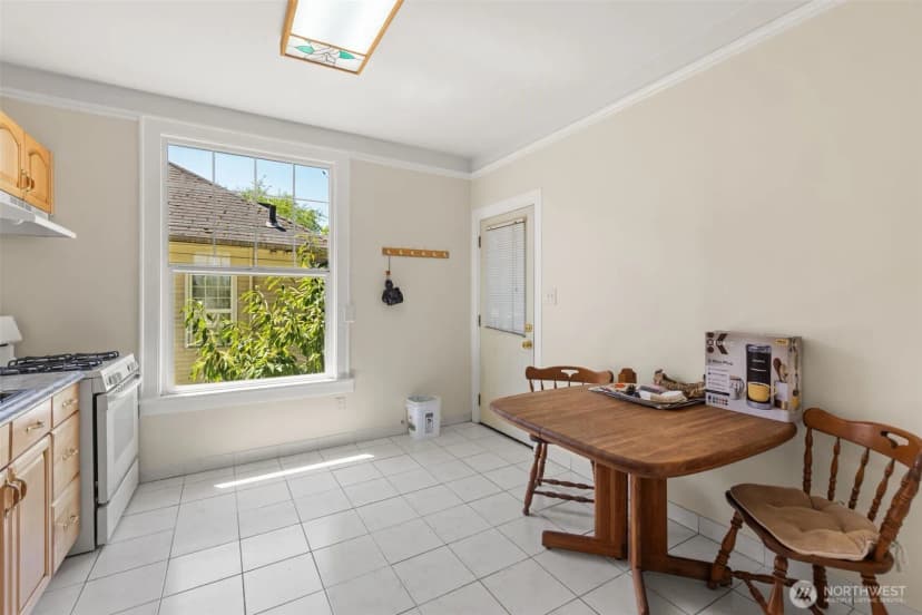 Property photo for 2021 15th Avenue S, Seattle photo 27