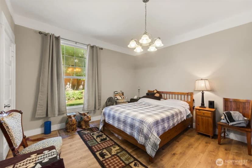 Property photo for 2021 15th Avenue S, Seattle photo 10