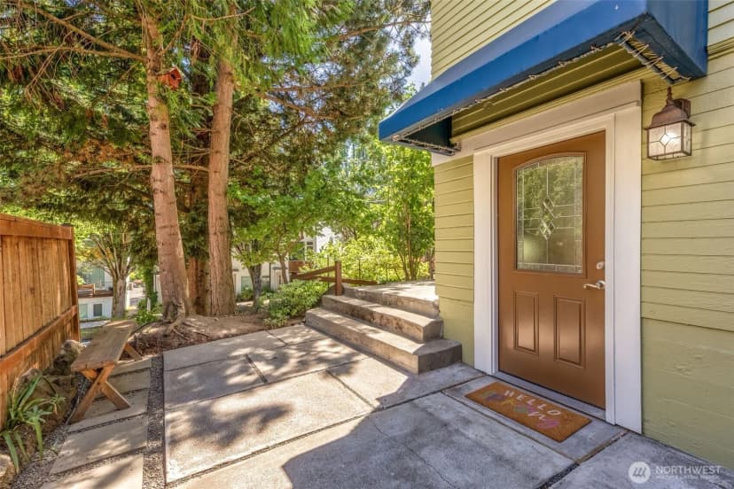Property photo for 2021 15th Avenue S, Seattle photo 14