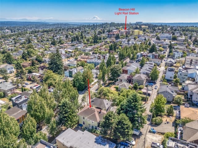 Property photo for 2021 15th Avenue S, Seattle photo 2