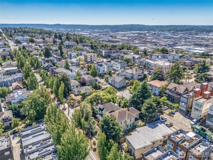 Property photo for 2021 15th Avenue S, Seattle photo 36