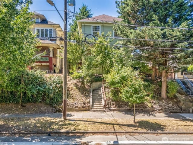 Property photo for 2021 15th Avenue S, Seattle