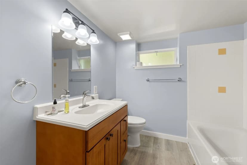 Property photo for 2021 15th Avenue S, Seattle photo 18
